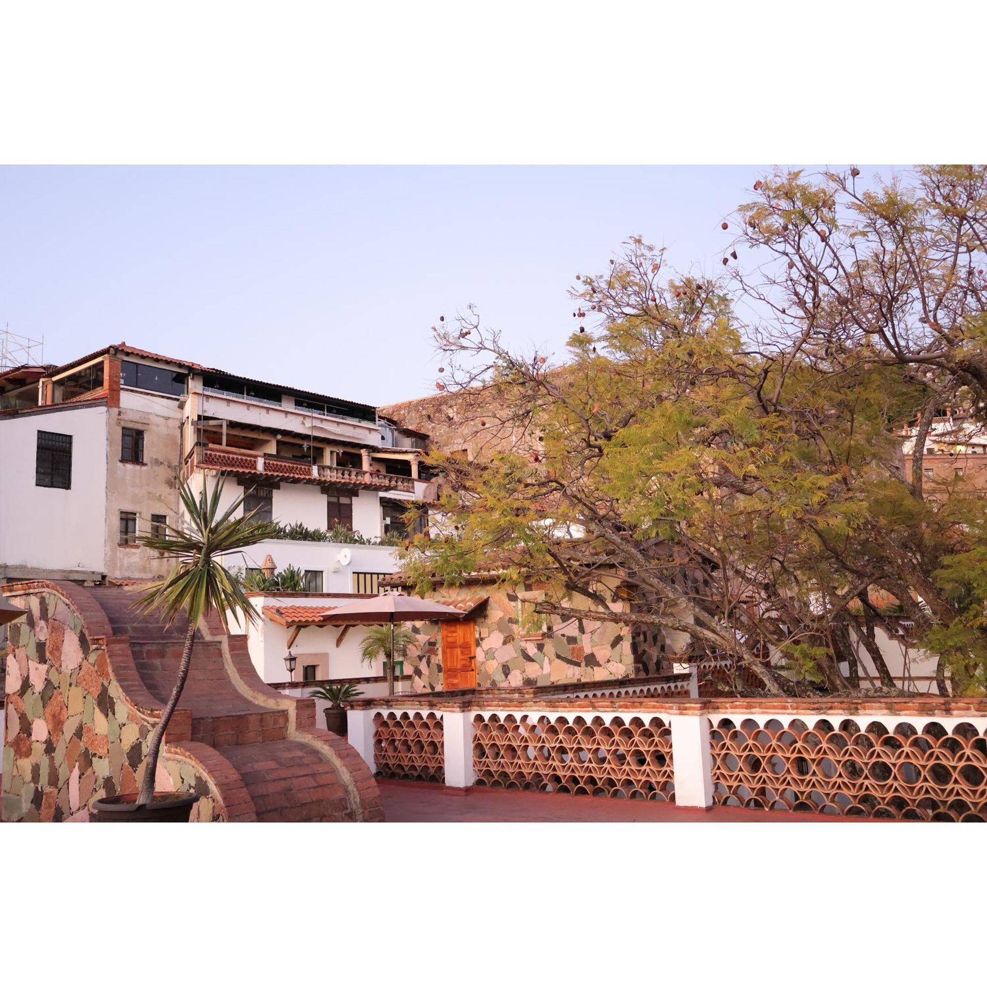 Hotel Los Arcos Таско-де-Аларкон Екстер'єр фото