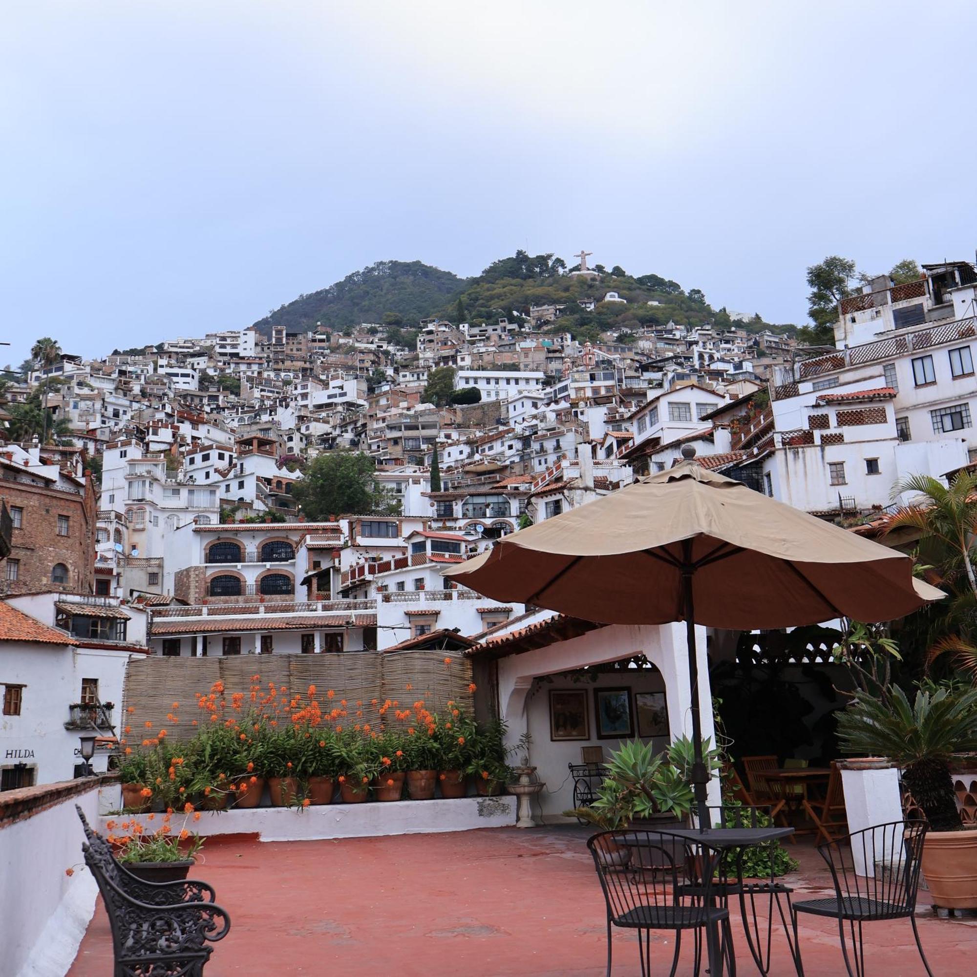Hotel Los Arcos Таско-де-Аларкон Екстер'єр фото
